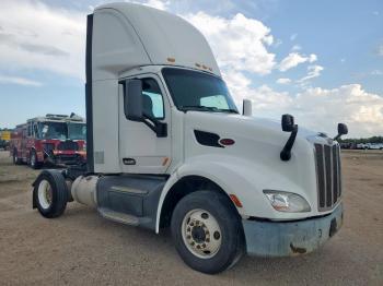  Salvage Peterbilt Tractor 579