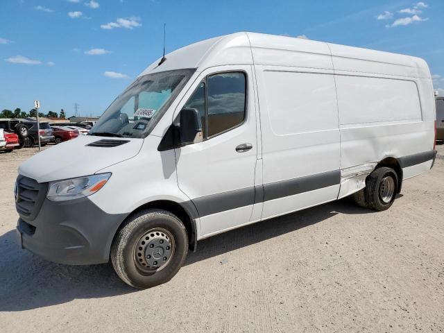  Salvage Mercedes-Benz Sprinter