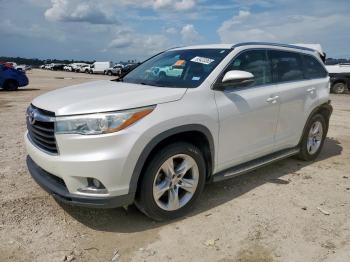  Salvage Toyota Highlander
