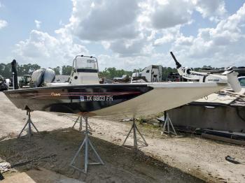  Salvage Land Rover Boat