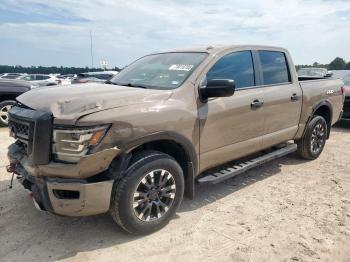  Salvage Nissan Titan