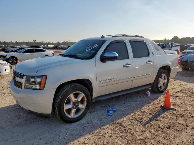  Salvage Chevrolet Avalanche