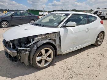  Salvage Hyundai VELOSTER