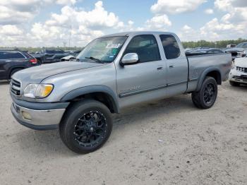  Salvage Toyota Tundra