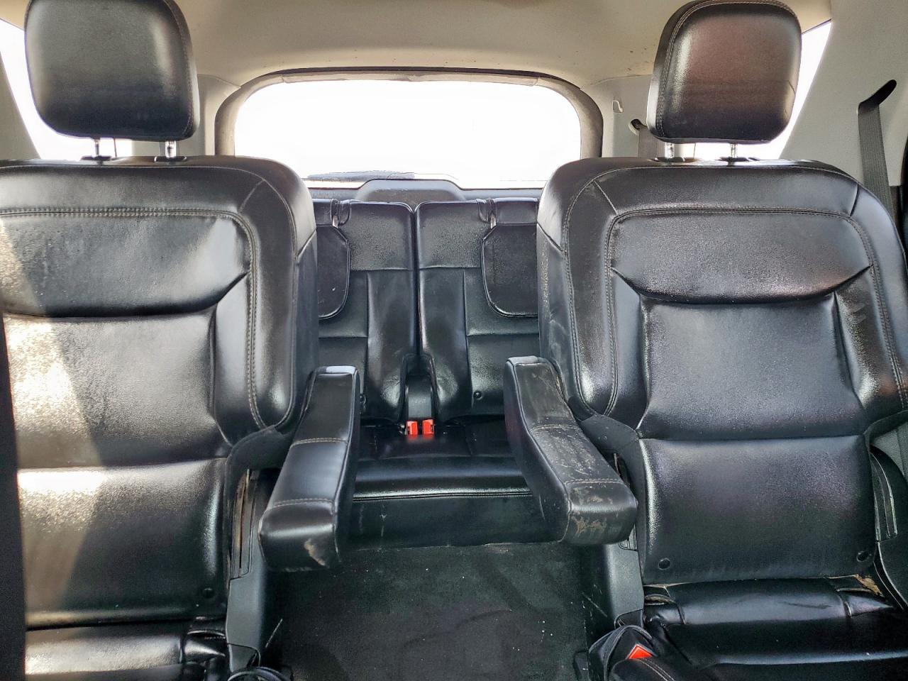 Ford Explorer Xlt Image 9