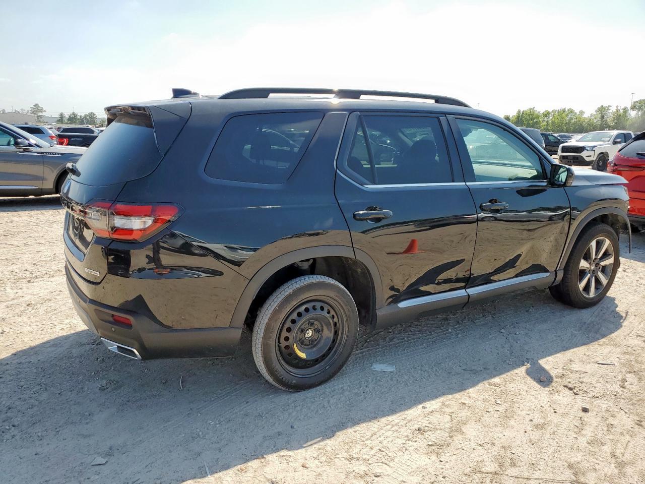 Honda Pilot Touring Image 2