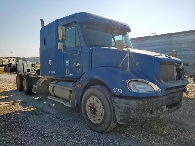  Salvage Freightliner Columbia 1