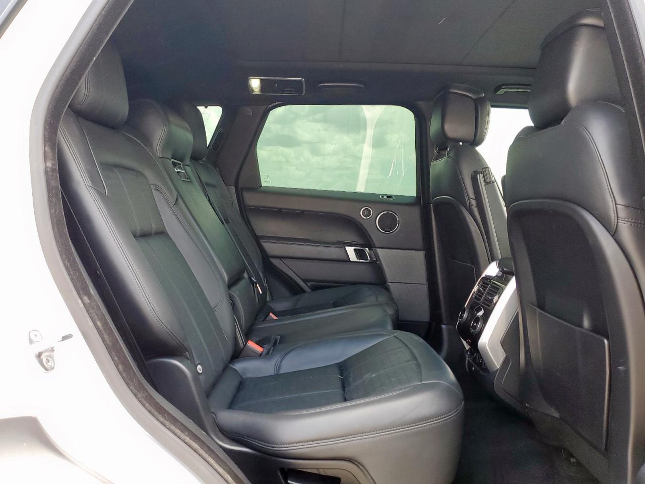 Land Rover Range Rover Supercharged Autobiography Image 13