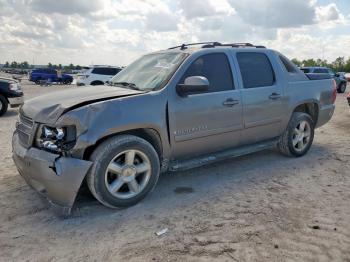  Salvage Chevrolet Avalanche