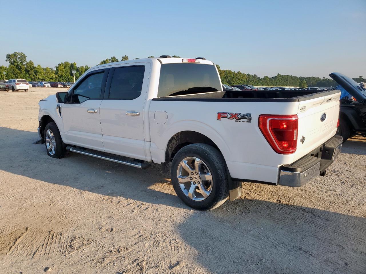 Ford F-150 Supercrew Image 9