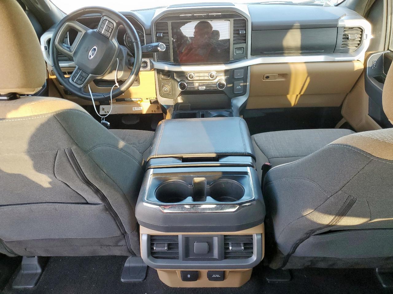 Ford F-150 Supercrew Image 10