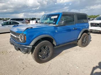  Salvage Ford Bronco