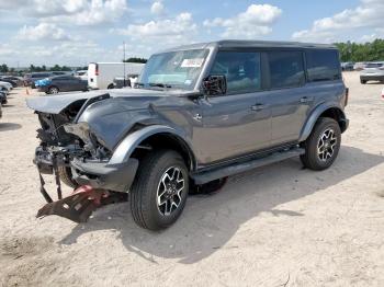  Salvage Ford Bronco