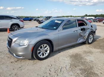  Salvage Chrysler 300