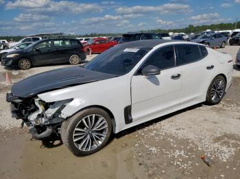  Salvage Kia Stinger