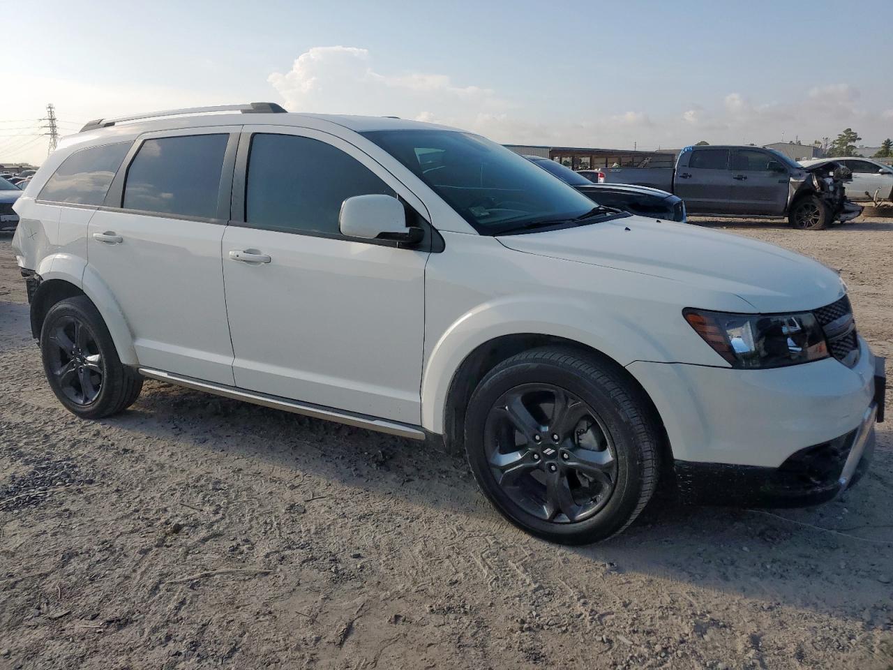 Dodge Journey Crossroad Image 5