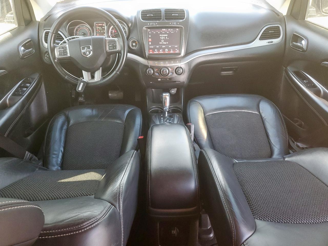 Dodge Journey Crossroad Image 13