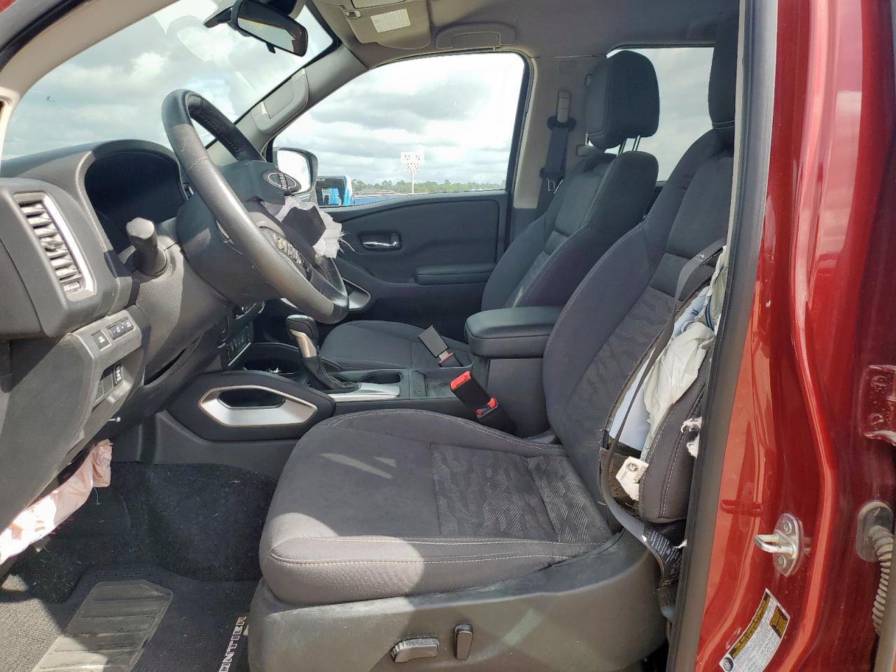 Nissan Frontier S Image 12