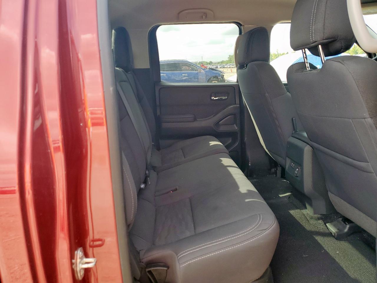 Nissan Frontier S Image 10