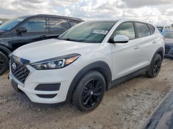 Salvage Hyundai TUCSON