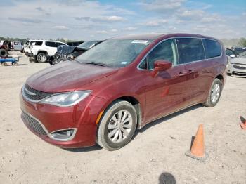  Salvage Chrysler Pacifica
