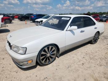  Salvage Nissan Gloria