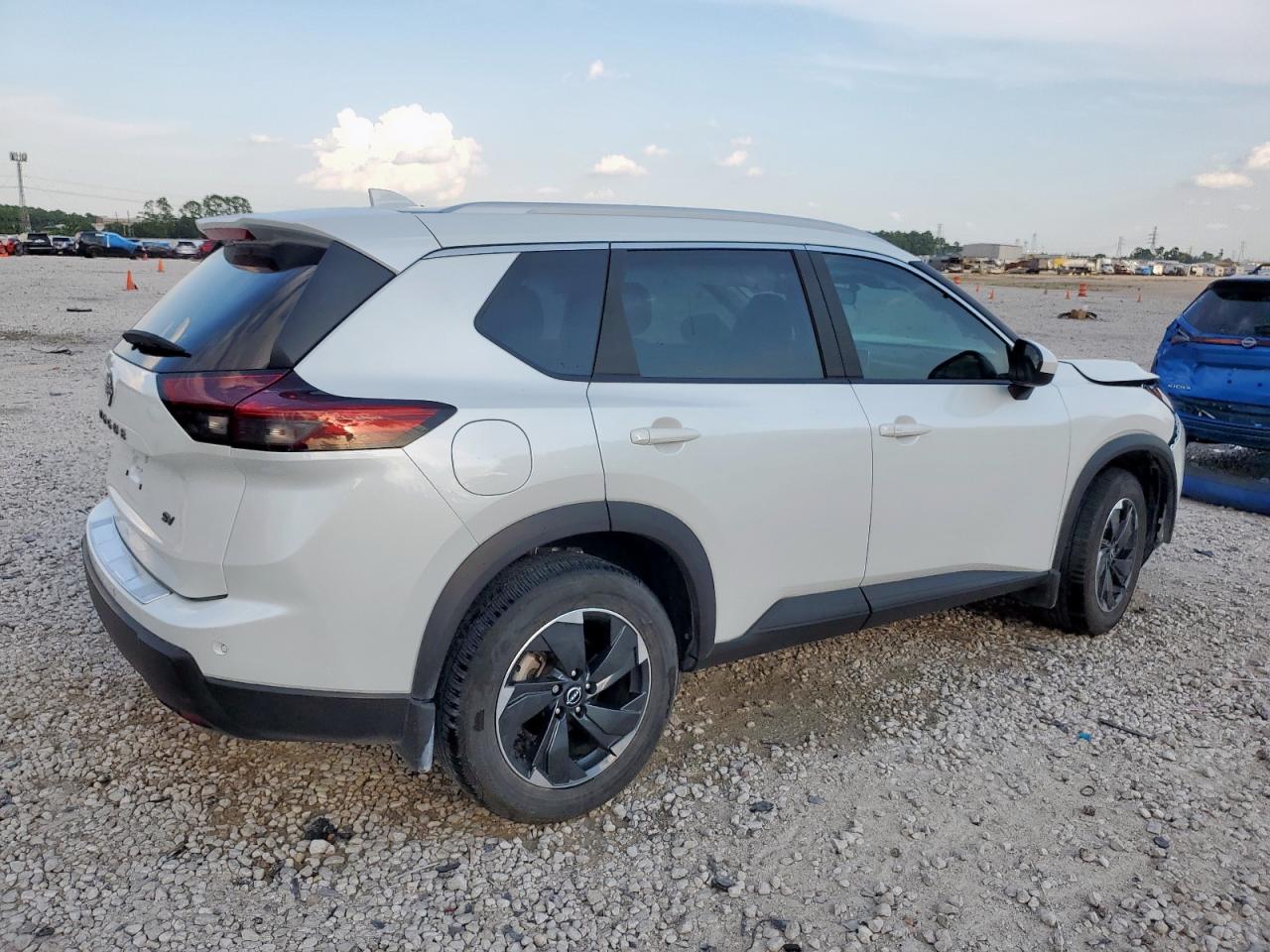 Nissan Rogue Sv Image 8