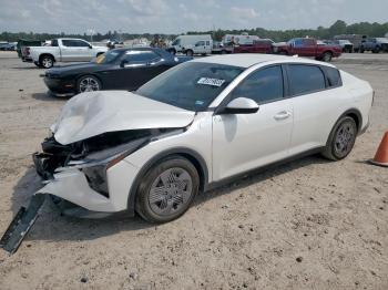  Salvage Kia K4 Lx