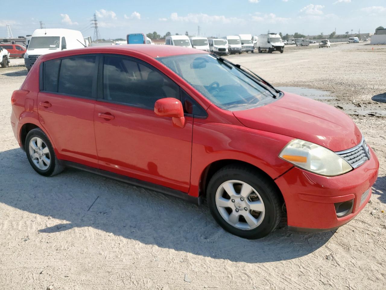 Nissan Versa S Image 5