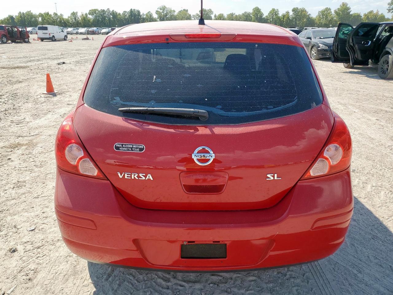 Nissan Versa S Image 4