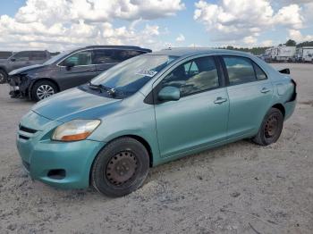  Salvage Toyota Yaris