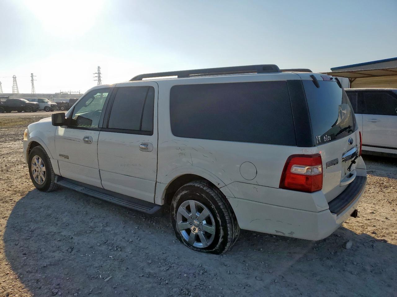 Ford Expedition El Xlt Image 3