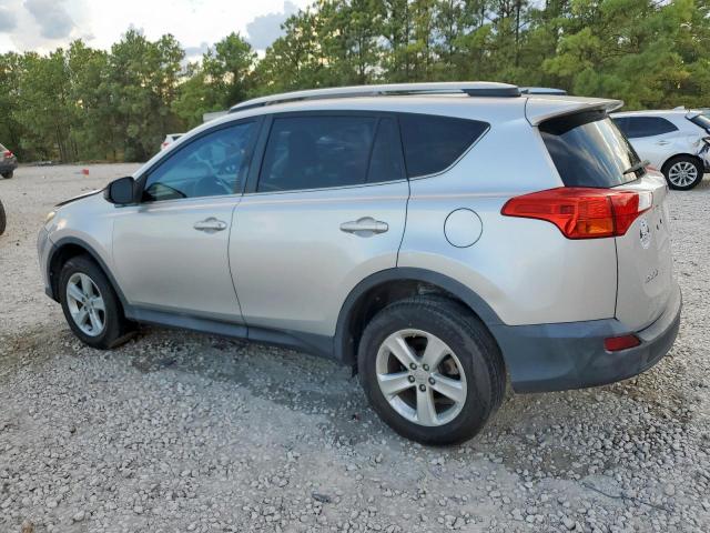 Toyota RAV4 Le Image 13