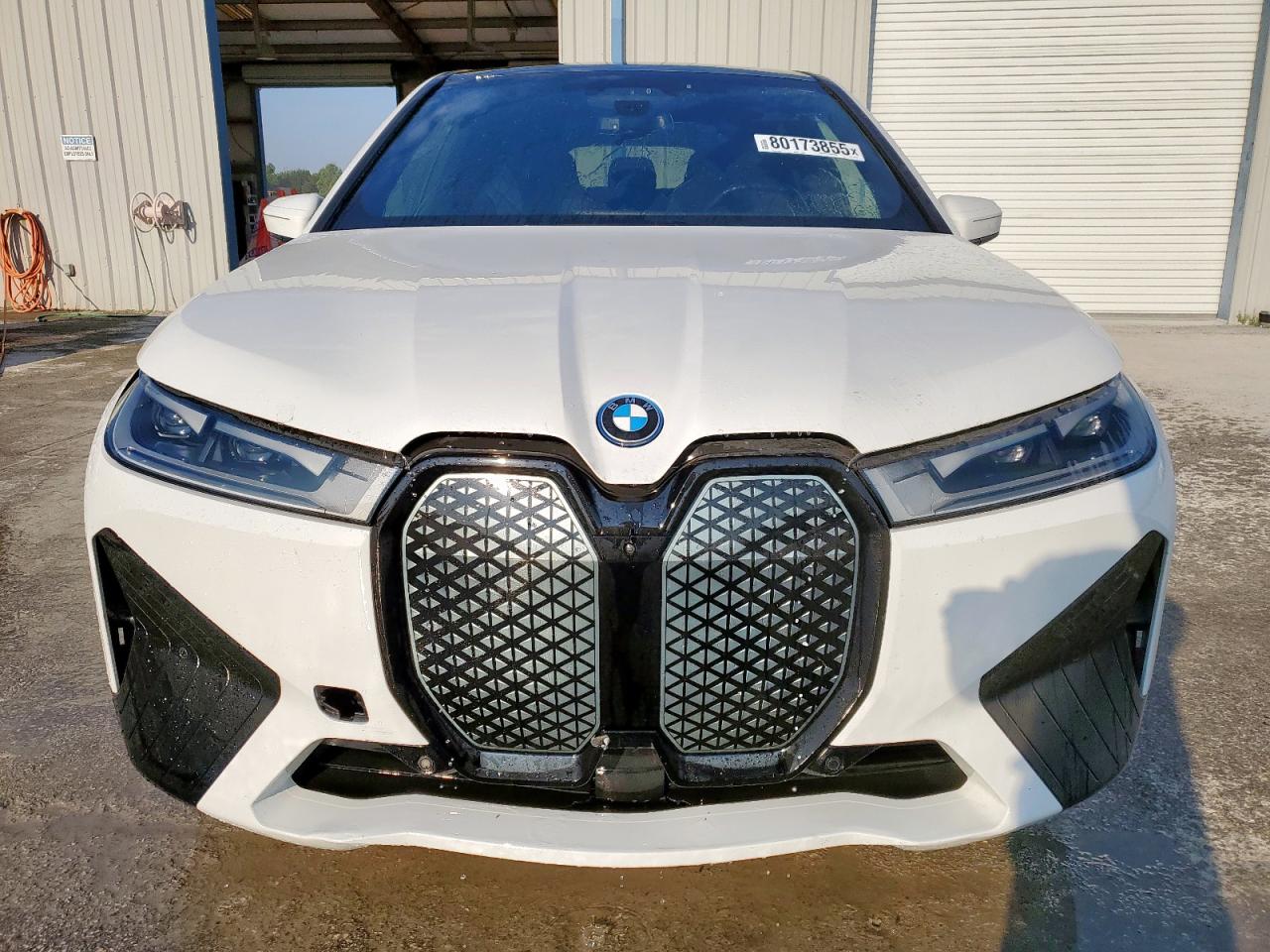 BMW Ix Xdrive5 Xdrive50 Image 4