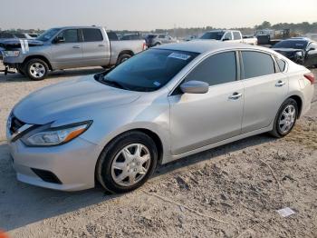  Salvage Niss Altima