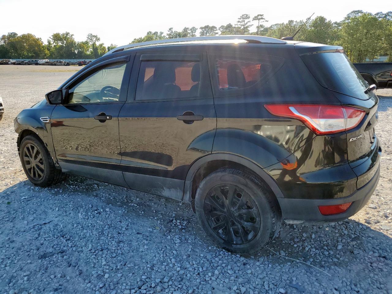 Ford Escape S Image 2
