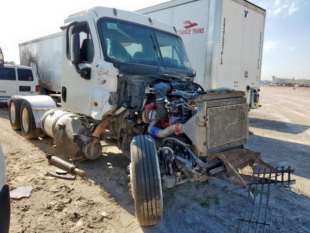  Salvage Freightliner Cascadia 1