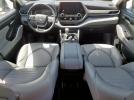 Toyota Highlander L Image 9