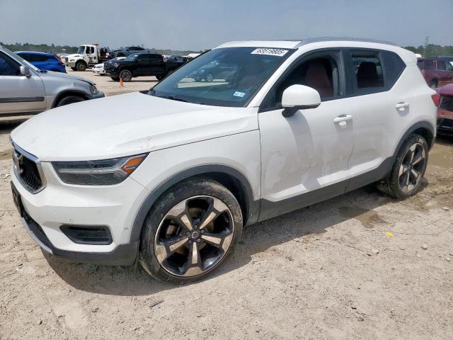  Salvage Volvo XC40