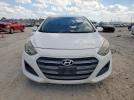 Hyundai ELANTRA Image 3