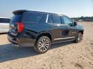 GMC Yukon Denali Image 4