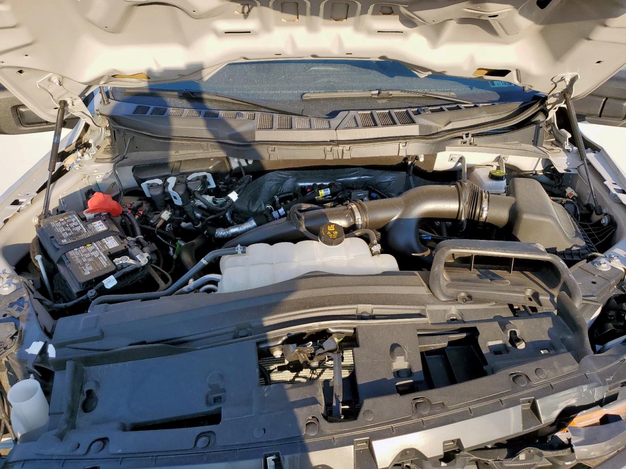 Ford F-150 Stx Image 12