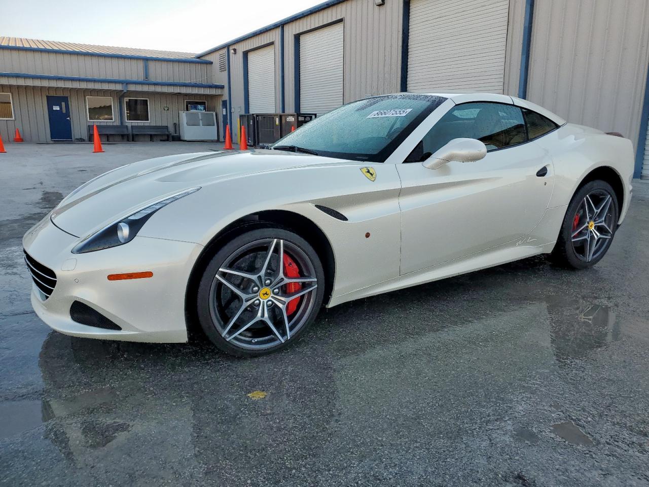 Ferrari California Image 1