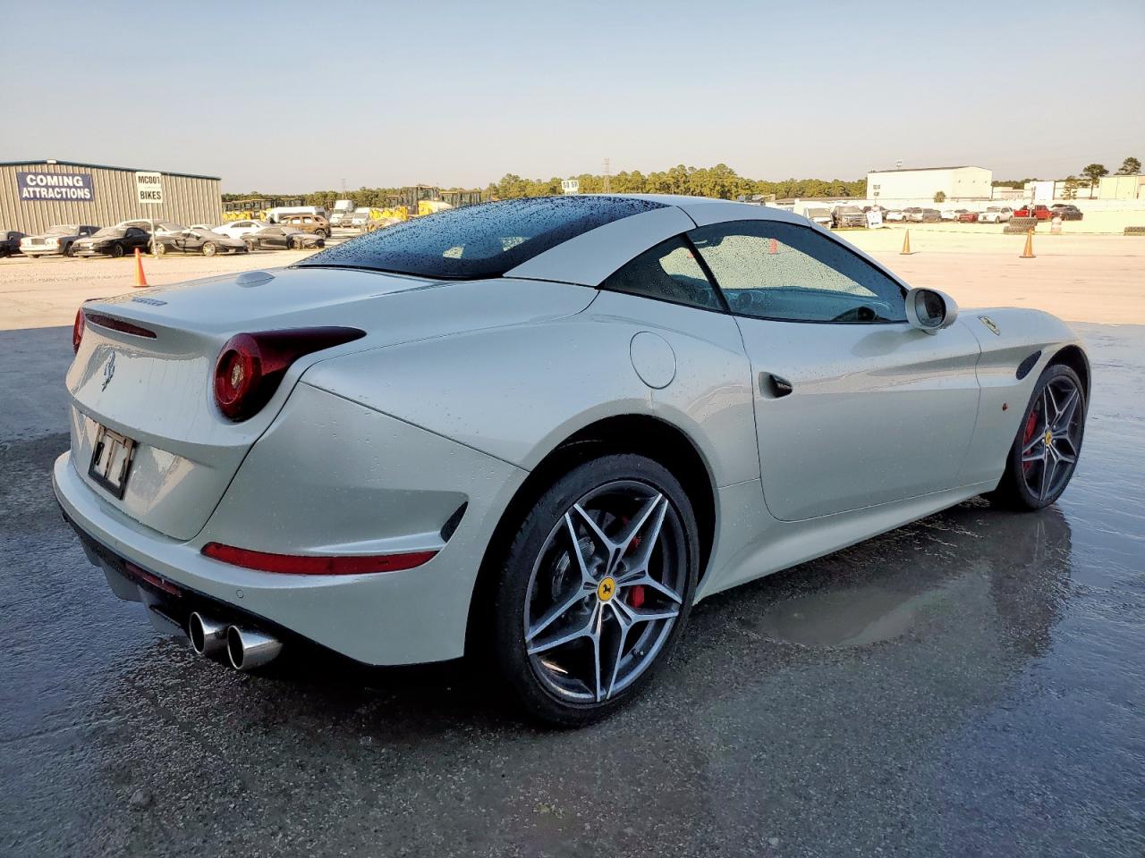 Ferrari California Image 11