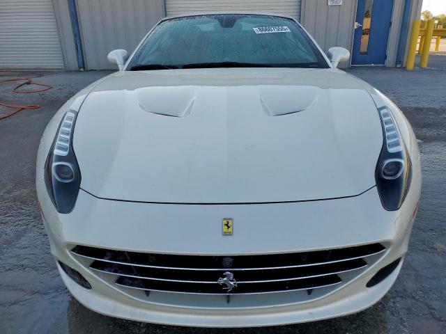 Ferrari California Image 6