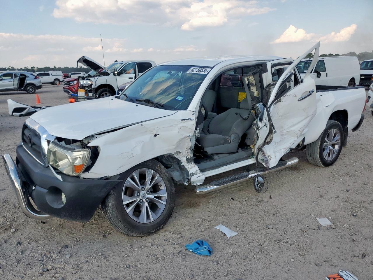 Toyota Tacoma Access Cab Image 1