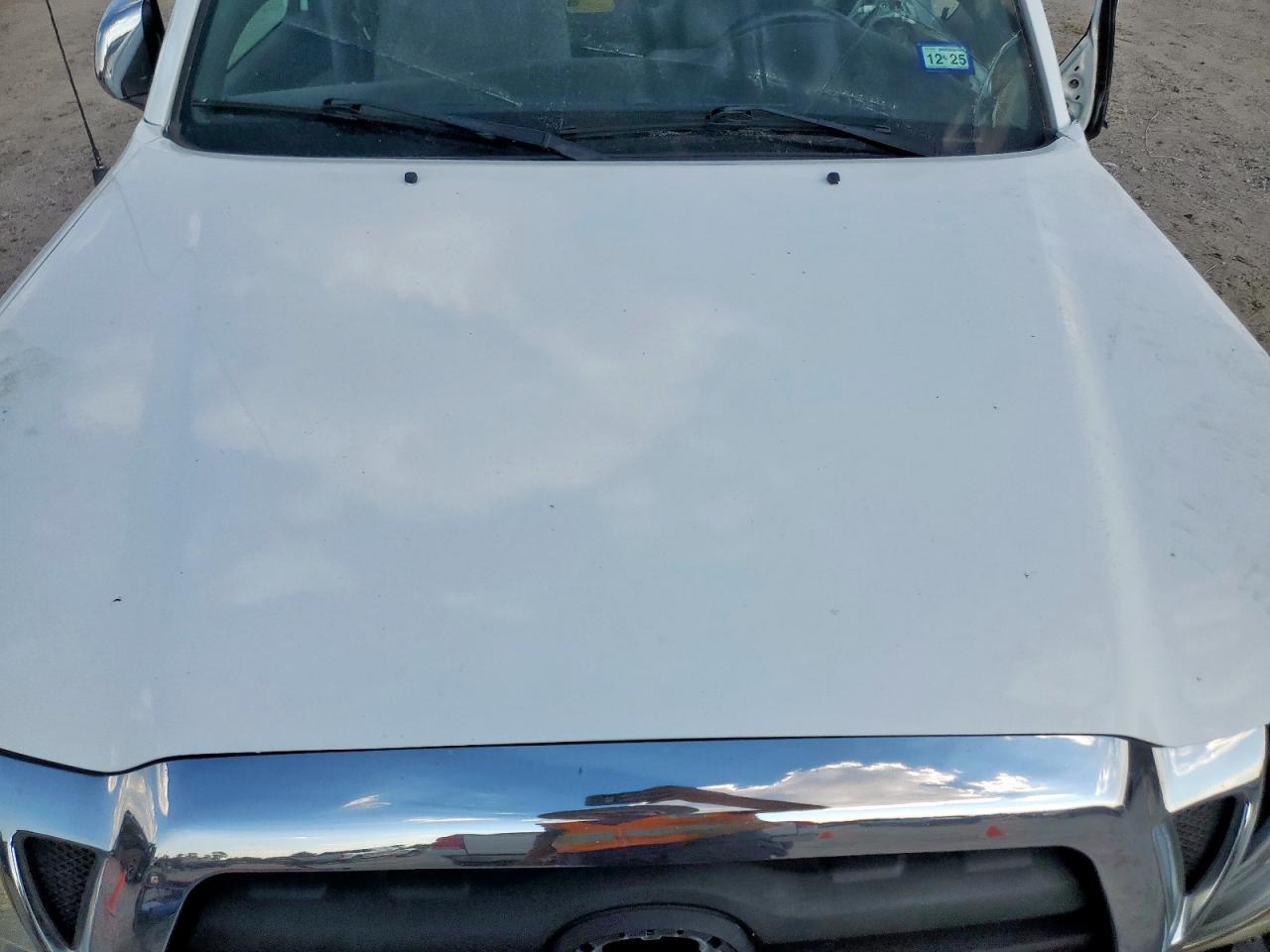 Toyota Tacoma Access Cab Image 12