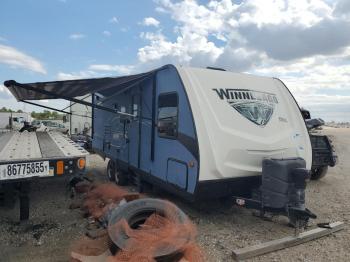  Salvage Winnebago Minnie