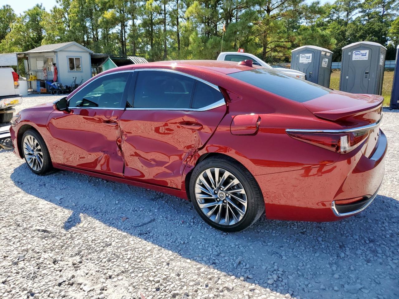 Lexus Es 300h Base Image 3