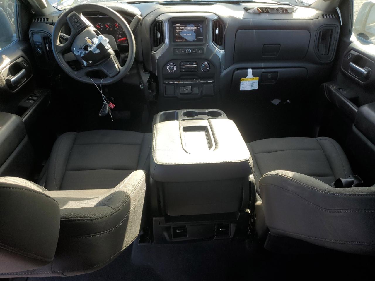 Chevrolet Silverado C1500 Custom Image 11